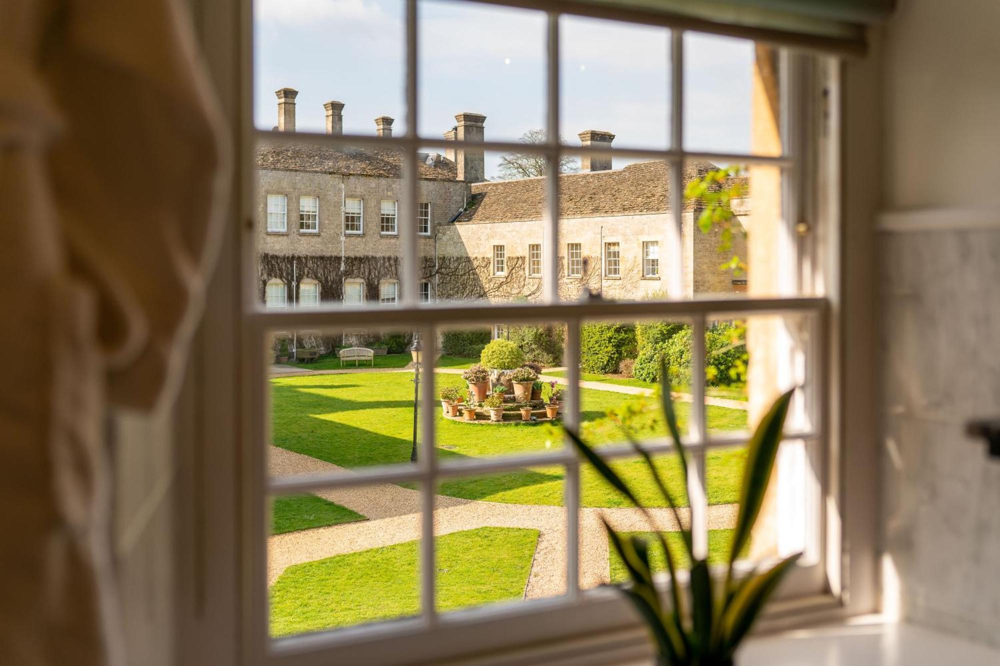 Lucknam Park 5*